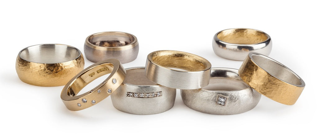 Rings to commission