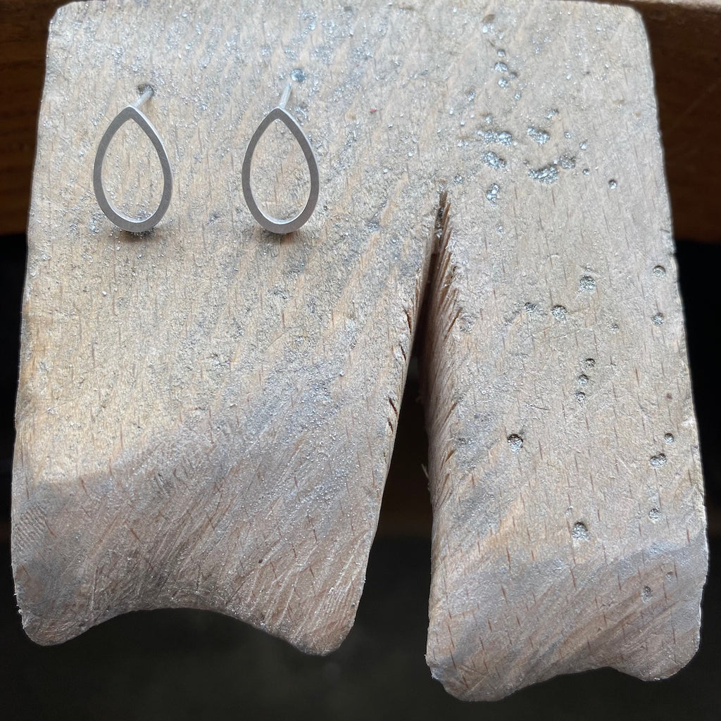 Pear Edit Earrings Studs
