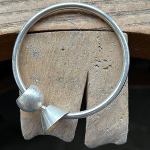 Single Bangle with Cone & Bead